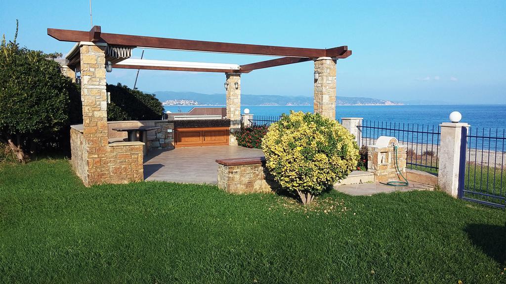 Villa Nefeli - Akti Salonikiou A Agios Nikolaos  Exterior foto